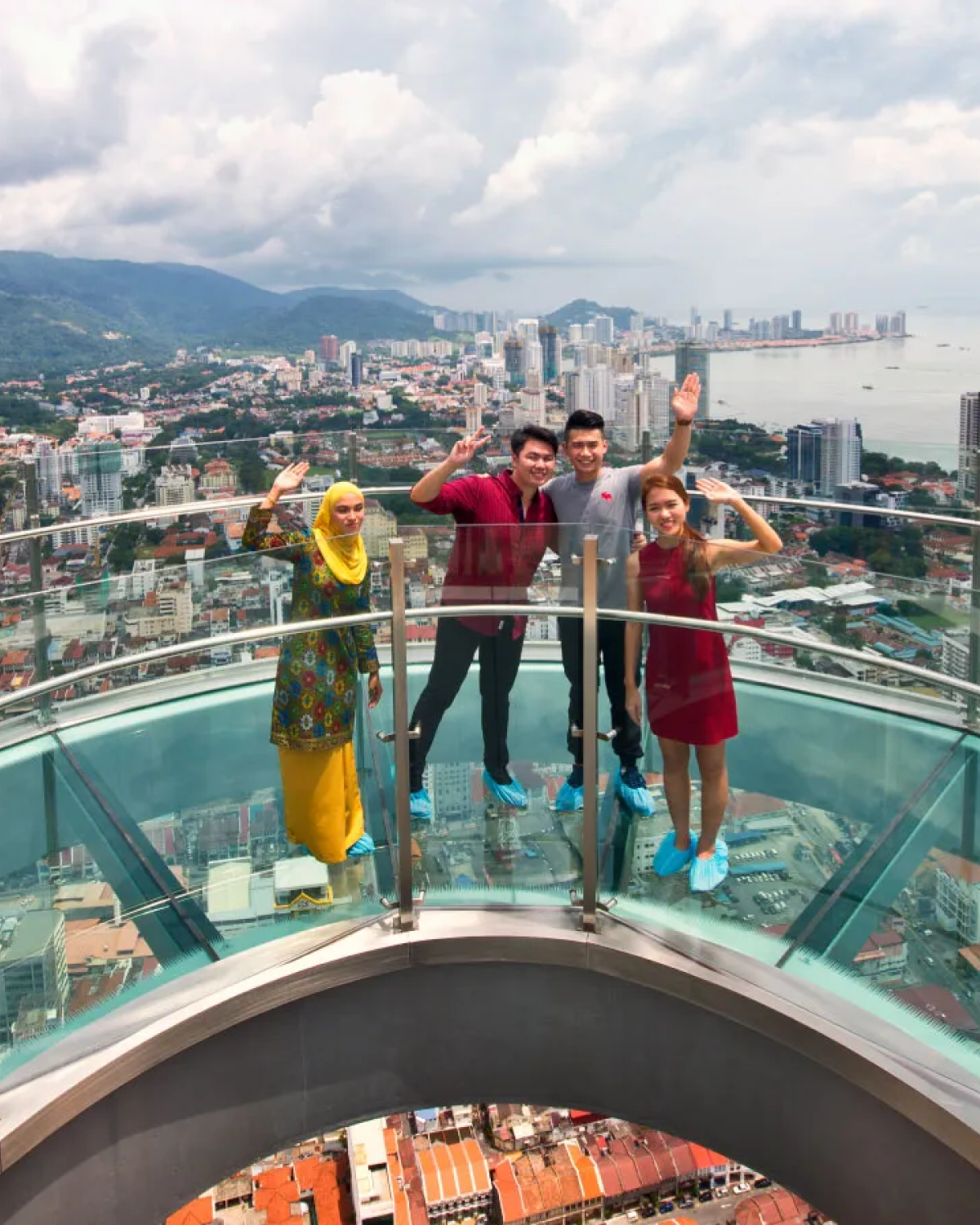 Skywalk, Komtar